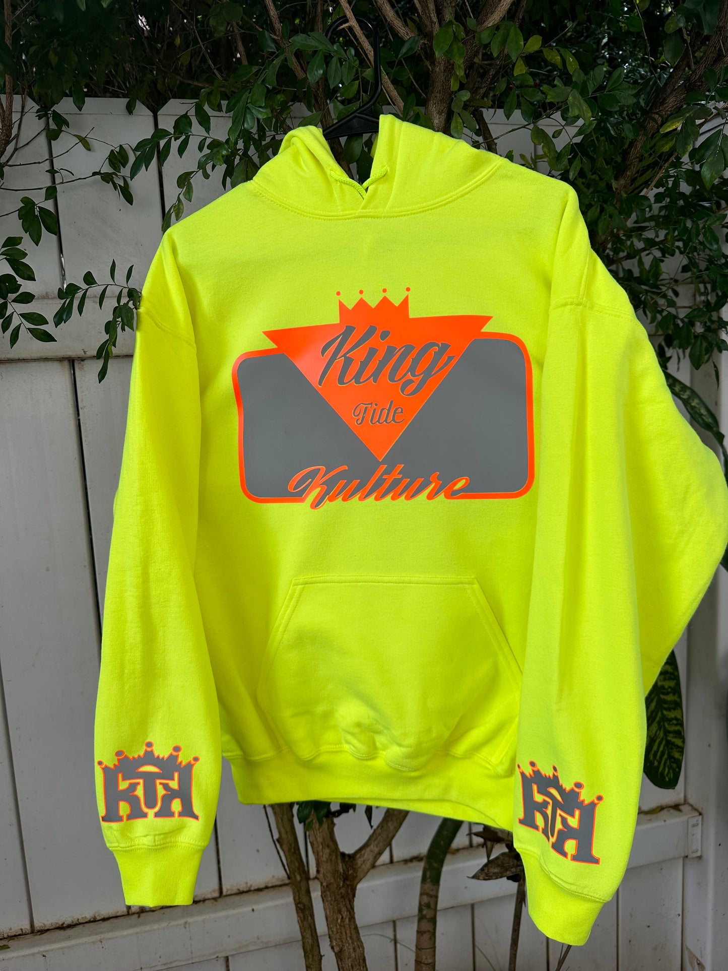 king Tide Kulture hooded sweatshirt